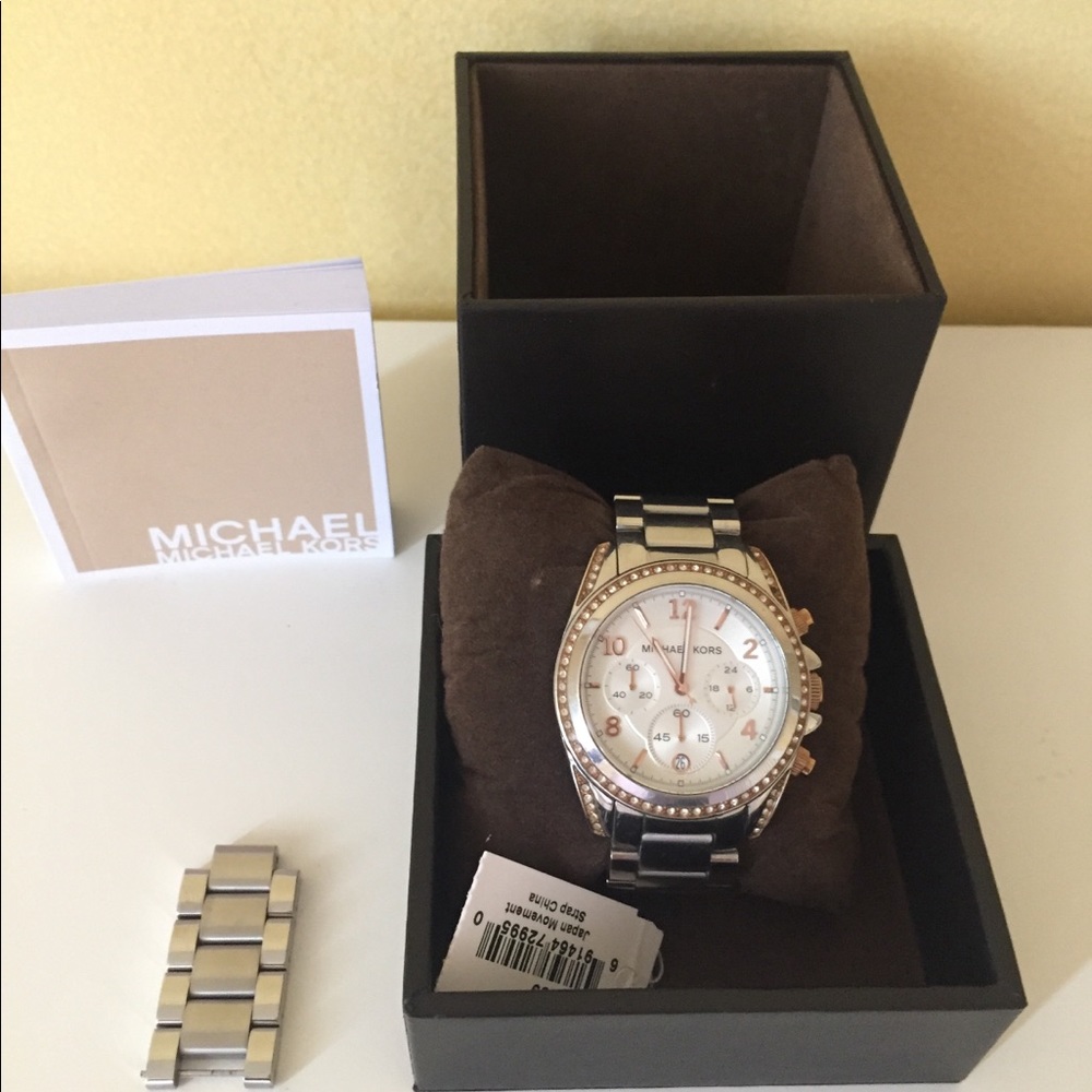 MICHAEL KORS silver/rose gold watch - EUC in box